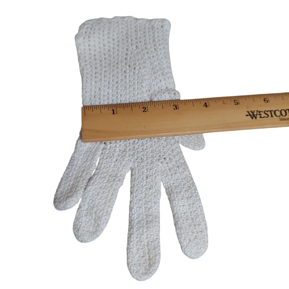 Vintage White Scalloped Knit Gloves | Romantic Crochet Lace Look | Classic Retro